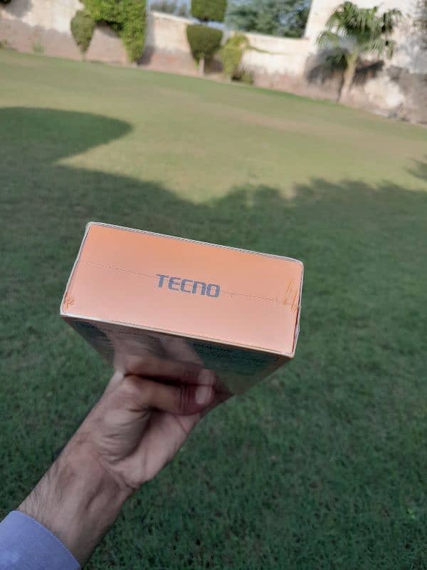 Brand New Tecno Spark Go 1 – Glittery White (PTA APPROVED) 4