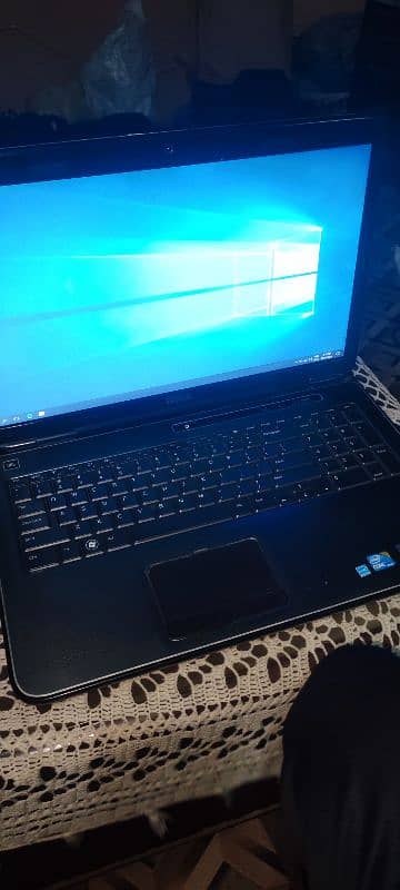 DELL XPS 3GB GEFORCE GRAPHICS CARD GAMING LAPTOP (SASTAY ME !!) 5