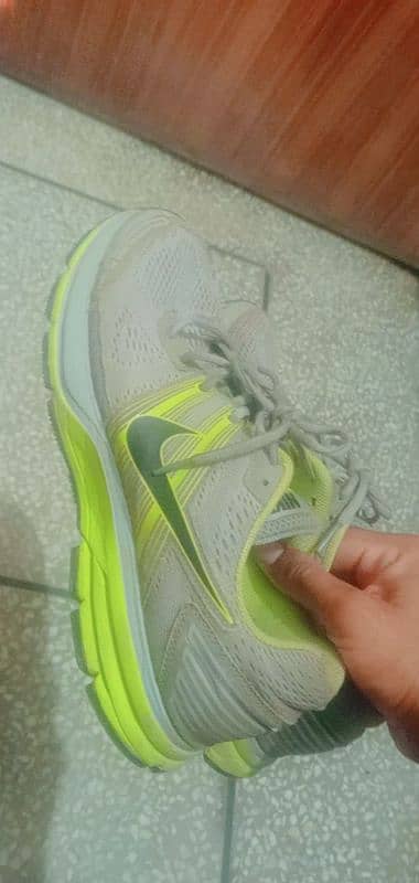 Nike shoes 0