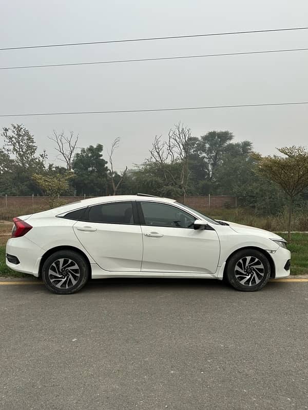 Honda Civic Oriel 2017 3