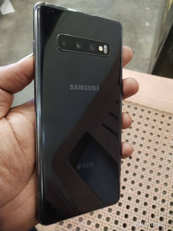 Samsung Galaxy s10+ 8+128gb 1