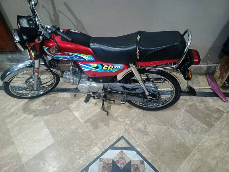 Honda CD 70 2023 5