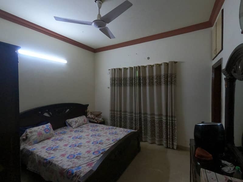 Excellent And Ideal Location Portion For Sale 2 Side Road Sided Corner Portion, 3 Bed Room Drawing Lounge 2nd Floor 8