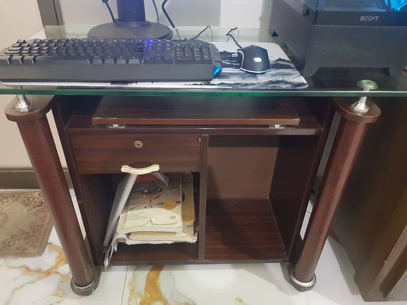 computer/study table with glass top 1