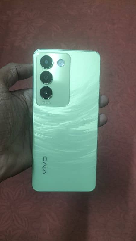 VIVO Y100 2