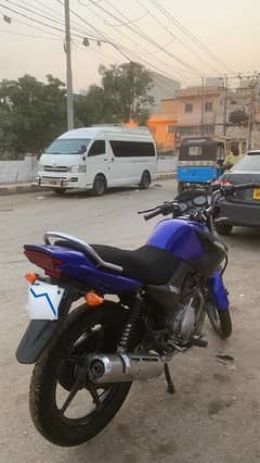 Ybr-125 esd model 2018 number plate 2019