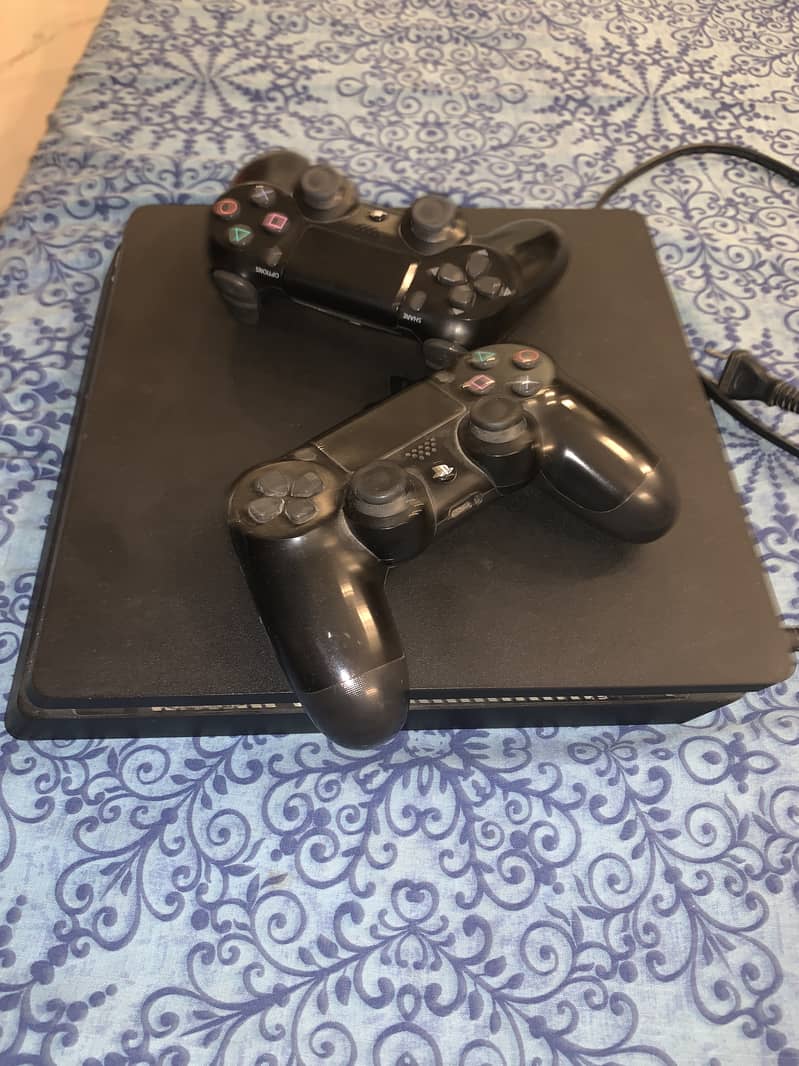 Ps4 Slim (1 TB) 2