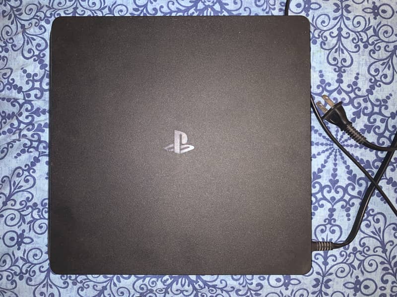 Ps4 Slim (1 TB) 3