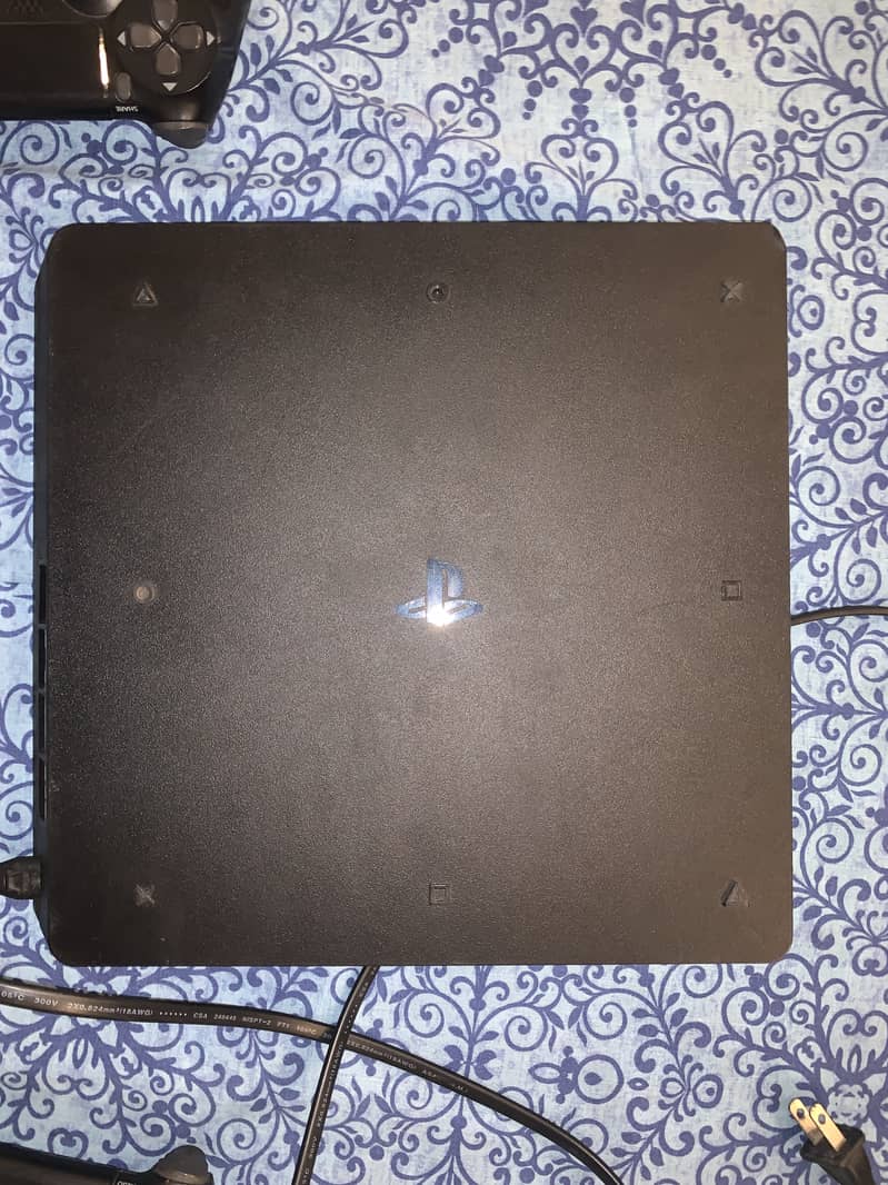 Ps4 Slim (1 TB) 6