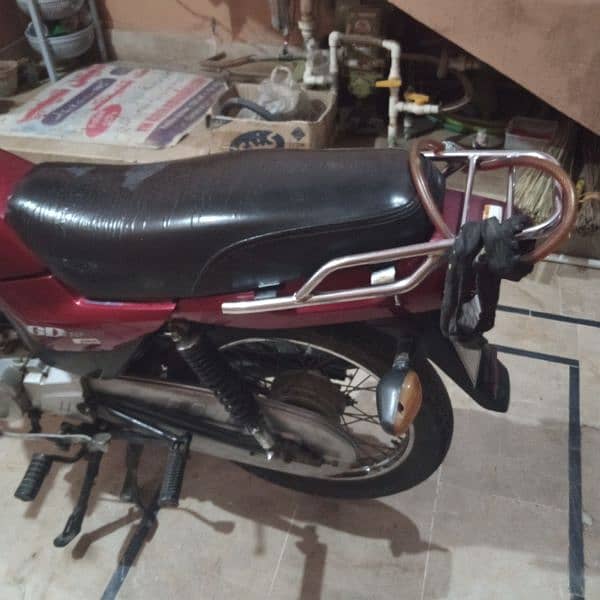 Suzuki 110 model 2015 4