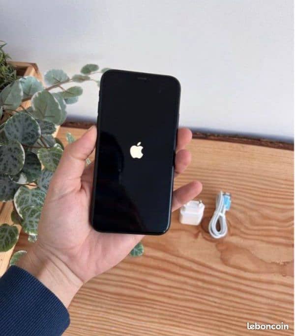 iPhone XR 64GB Non Pta 1