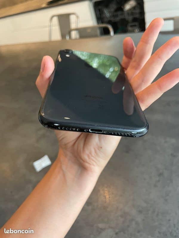 iPhone XR 64GB Non Pta 2