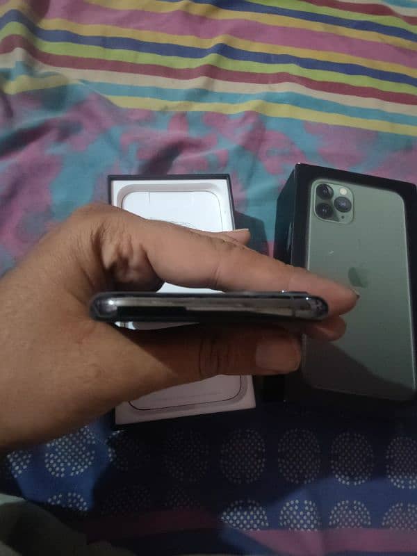 iPhone 11 pro 256gb 5