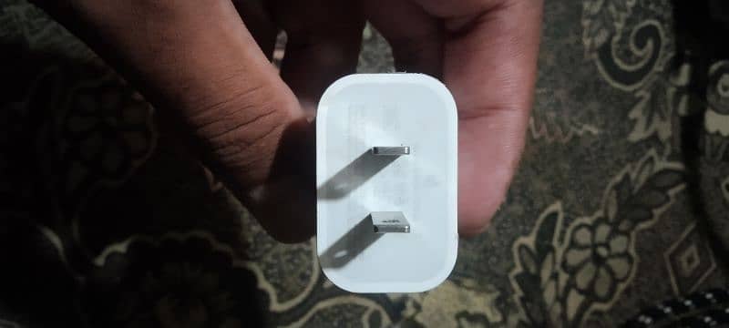 I phone orignal charger and orignal cable avilable 0