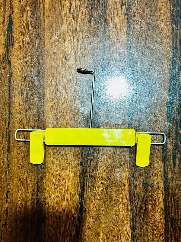 kids Garment hanger 2