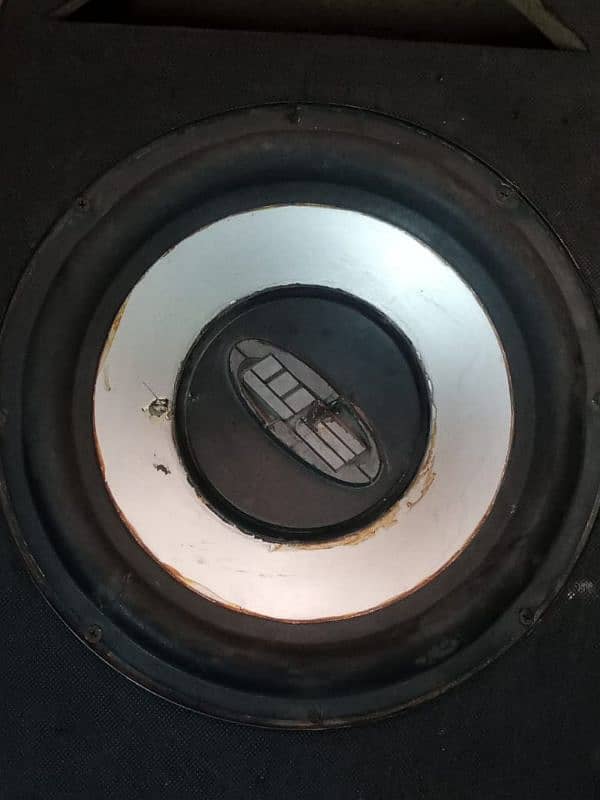 Woofer with amplifier for sale 3