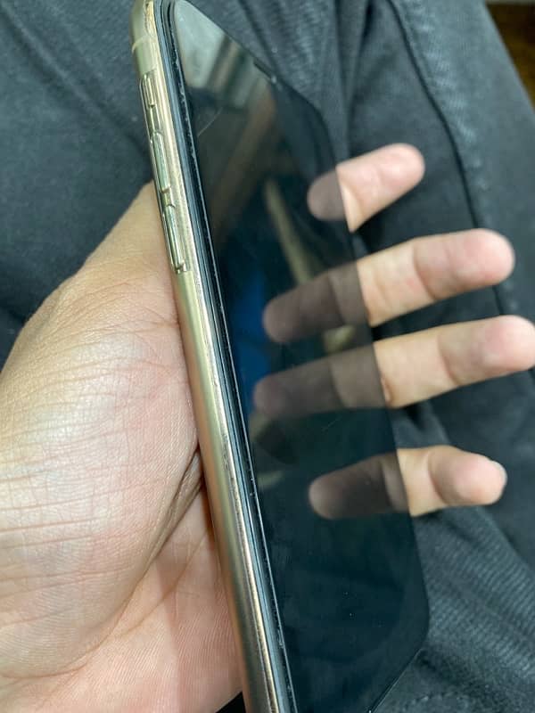 iphone 11 pro 256GB pta approved 3