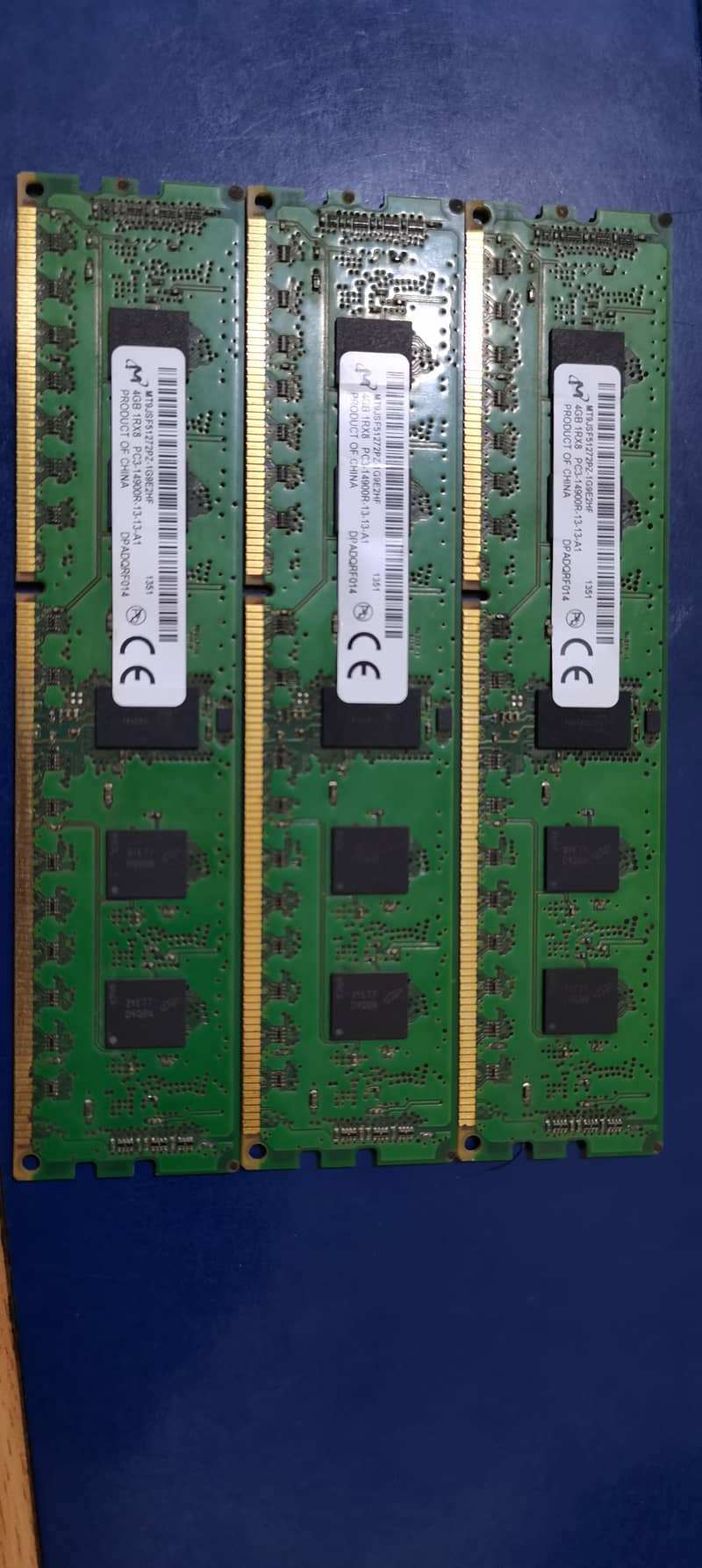 3 x 4GB DDR3-1866 ECC Ram (PC3-14900R) 1