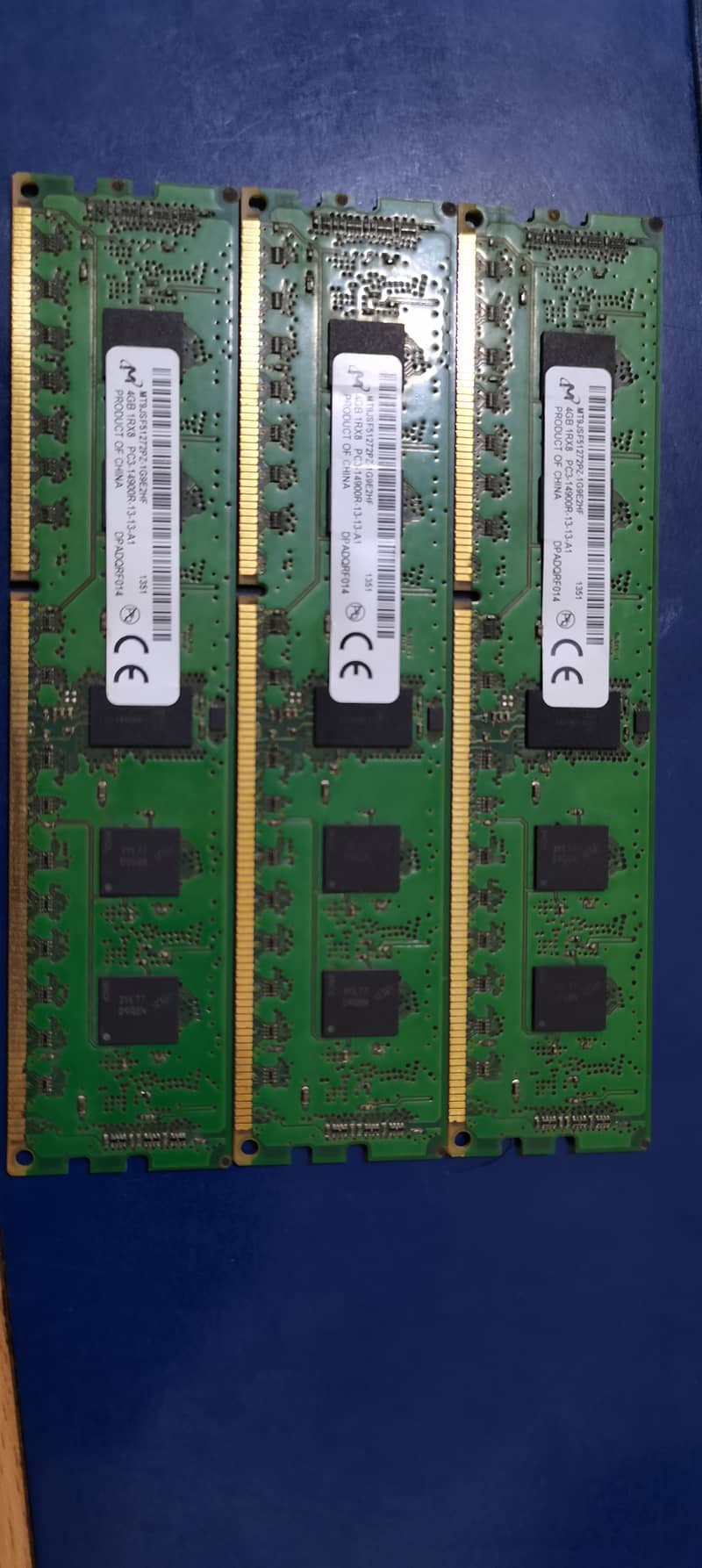 3 x 4GB DDR3-1866 ECC Ram (PC3-14900R) 2