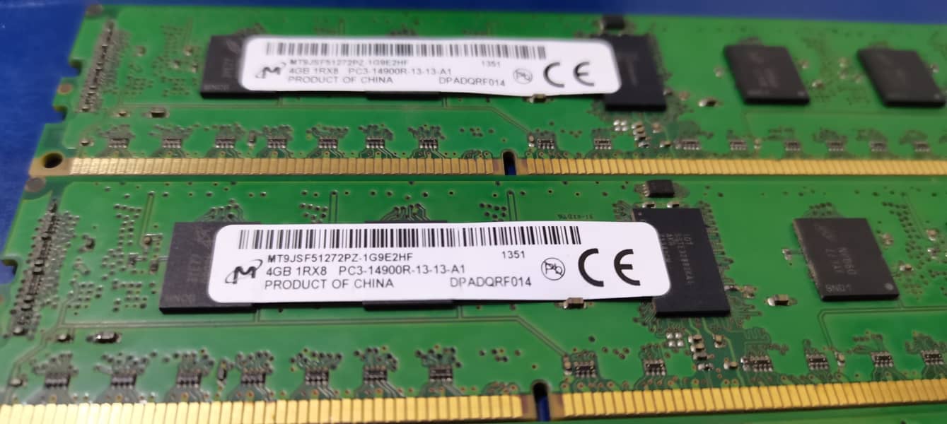 3 x 4GB DDR3-1866 ECC Ram (PC3-14900R) 4