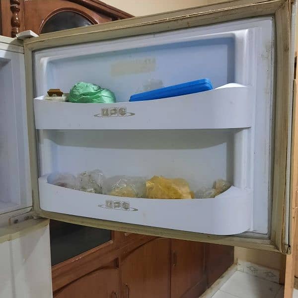 PEL Refrigerator for sale . Neat and clean working condition 3