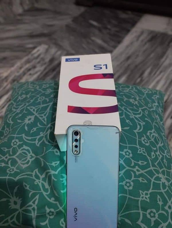 vivo s1 Stroge 4/128 GB PTA approved for sale 0348=4580=261 0