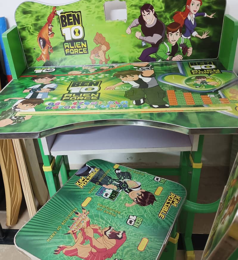 Kids study table and chair 5