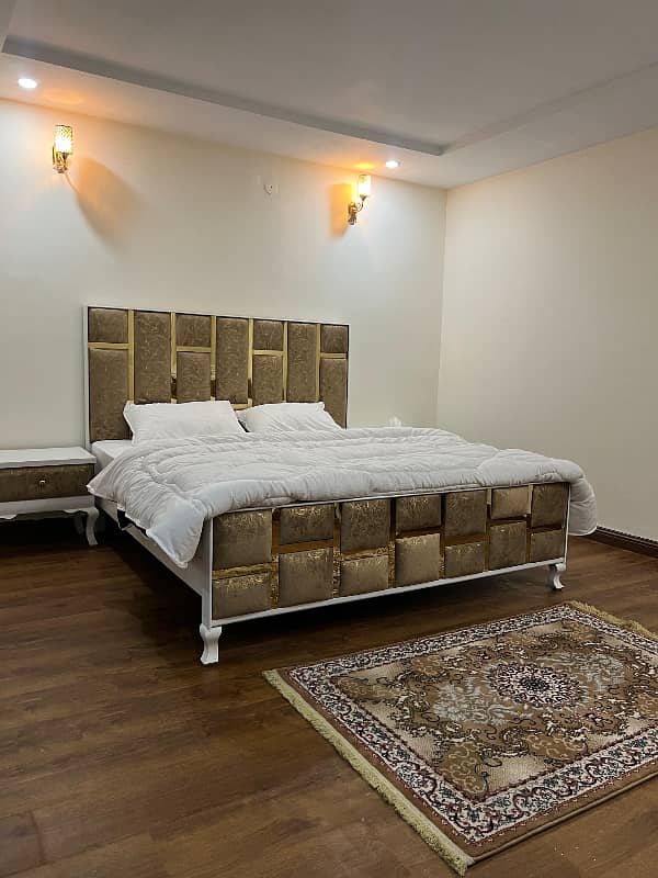 TWO BED LUXURY FURNISHED APARTMENT AVAILABLE GOR SALE IN GULBERG HEIGHTS 8