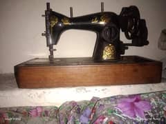 Sewing mashein for sele