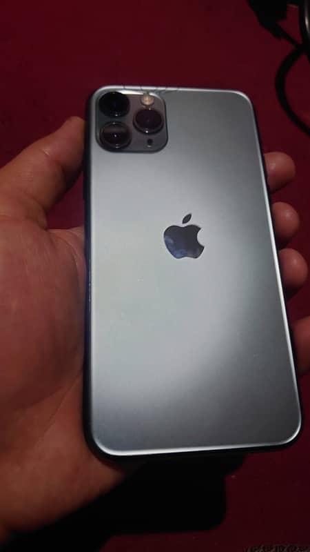 I Phone 11 pro 0