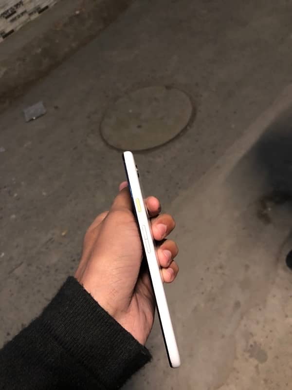 Pixel 3axl 4/64 good condition PTA 1