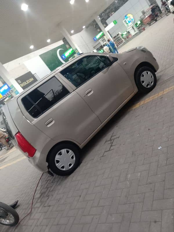 Suzuki Wagon R 2016 14