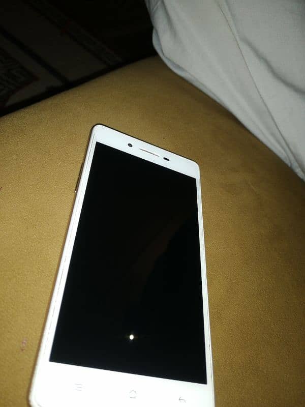 OPPO A33m 10