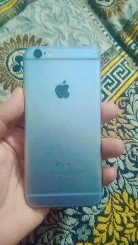 iphone 6 urgent sale. serise byser contect me. 03140882096. 4