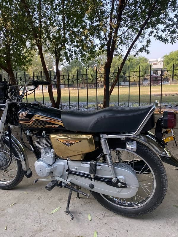 HONDA CG 125 GOLD EDIT 6