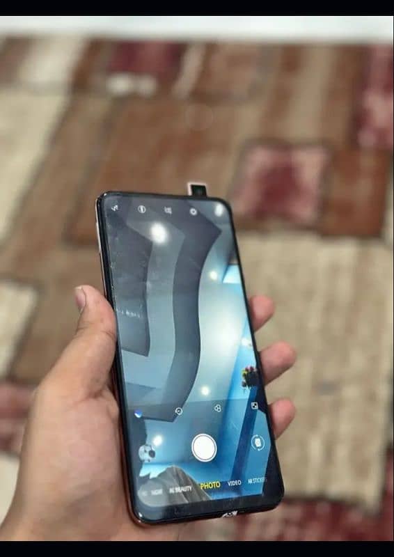 vivo v15 pop up camera 8/256 2