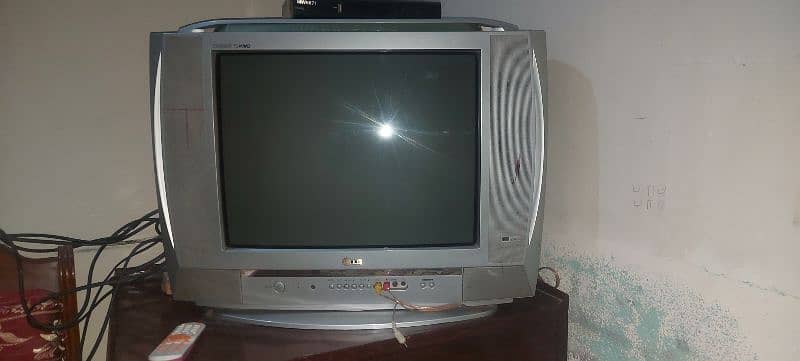 LG tv genuien lush condition 4