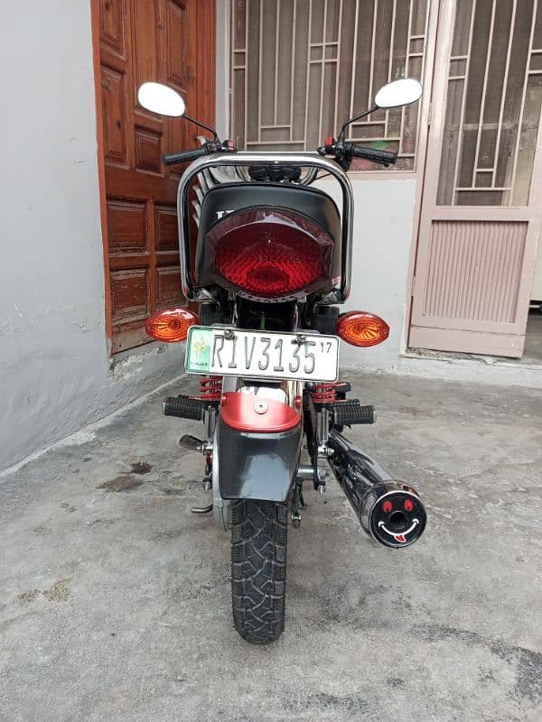 Honda 125 8