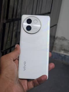 Vivo V30e