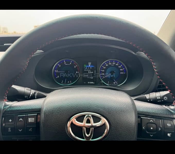 Toyota Hilux 2019 3