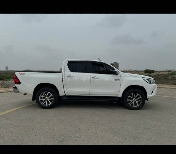 Toyota Hilux 2019 5