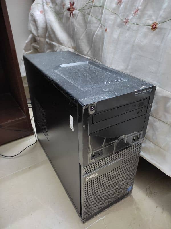 Core i7 4th Generation (4790K 3.60GHz) with Graphic Card 2gb ram 4