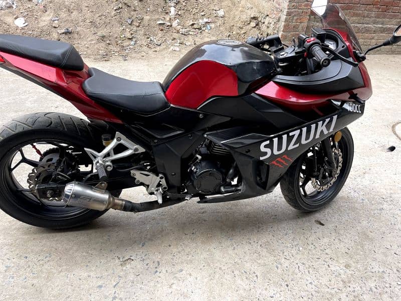 Suzuki Gixxer 400cc 5