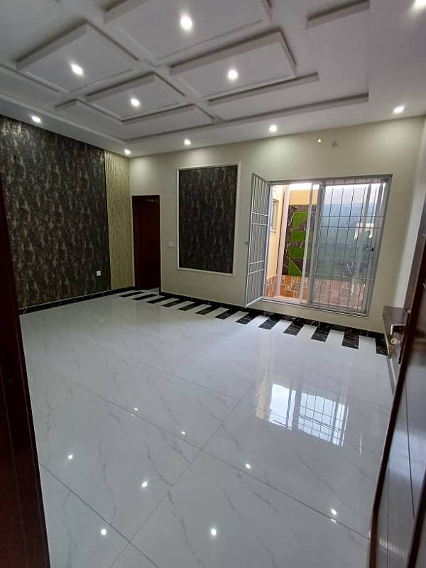 10 marla brand new luxury Spanish upper portion available for rent near ucp University or University of lahore or shaukat khanum hospital or abdul sattar eidi road M2 4