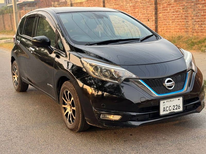 Nissan Note E Power 2017 1