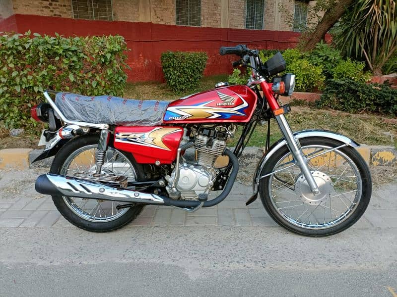 Honda CG125 bike 1