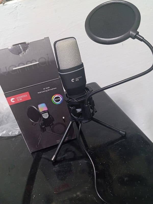 yanmai  RGB gaming microphone 2