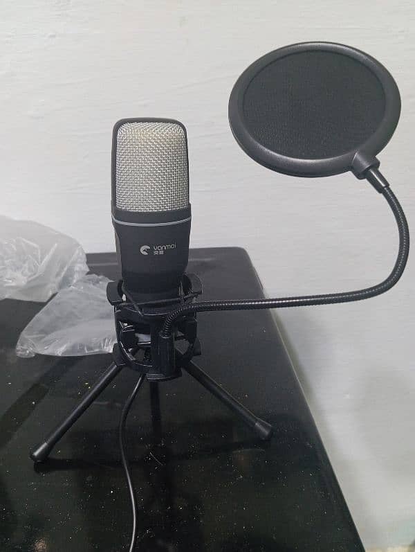 yanmai  RGB gaming microphone 4