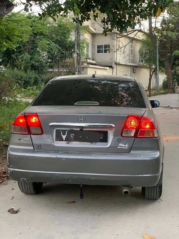 Honda Civic EXi 2004 1