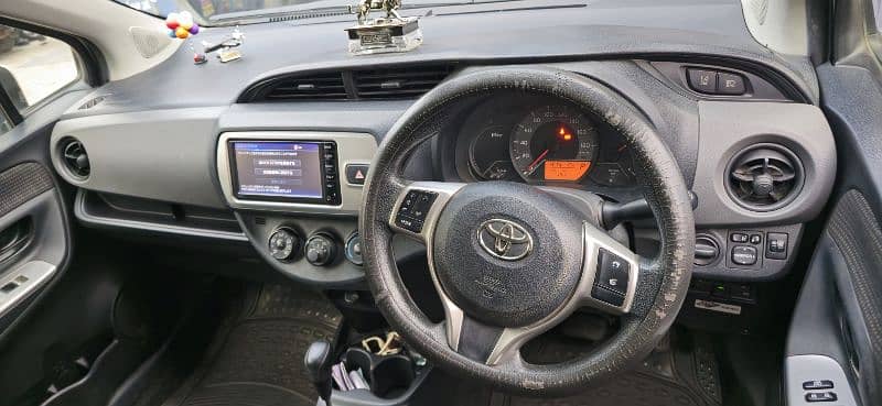 Toyota Vitz 2016 5